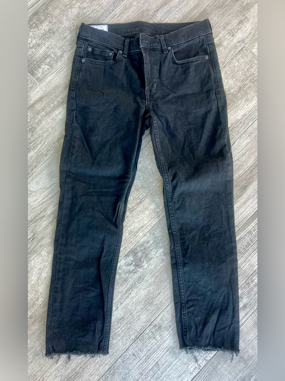 Women’s Black Straight-Leg Jeans